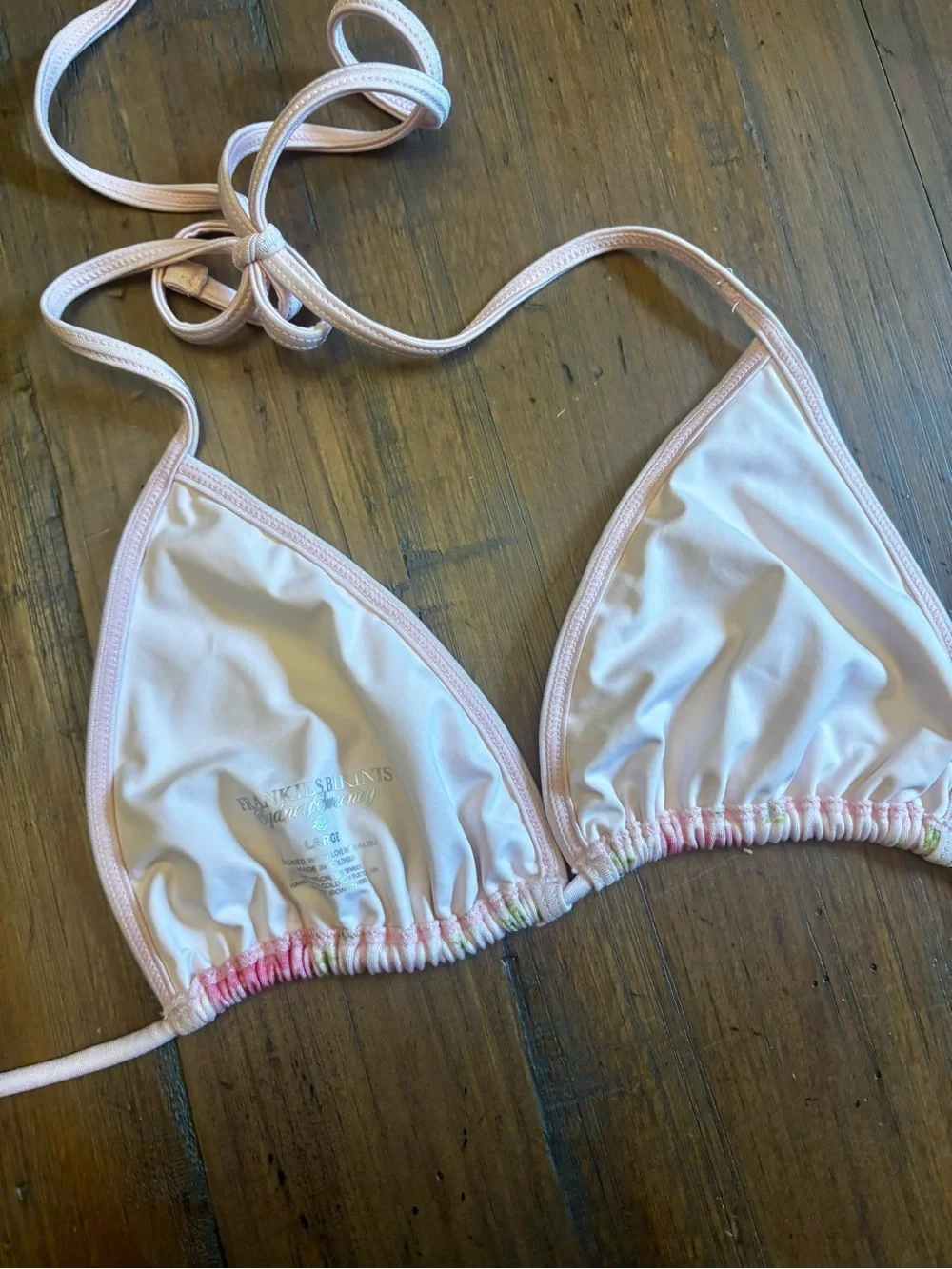 NWOT Frankie’s bikinis x Sydney Sweeney Mio Amore triangle bikini top